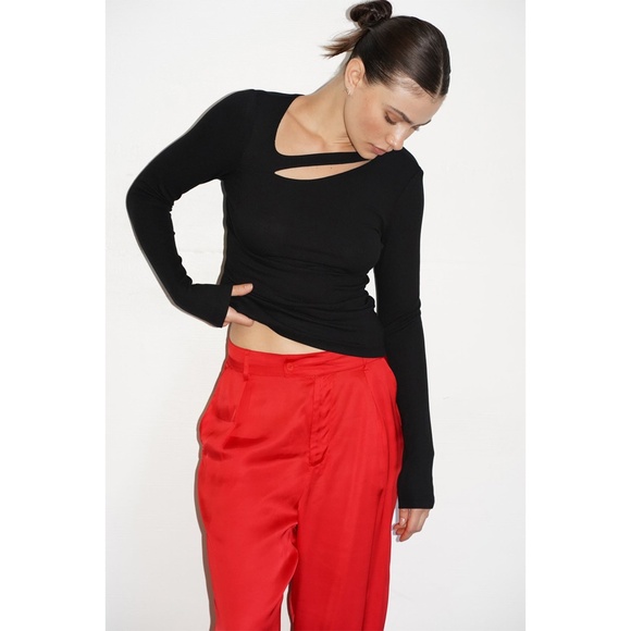 LNA Tops - LNA CLOTHING x REVOLVE | Beau Ribbed Cut Out Long Sleeve Top In Black | Size S